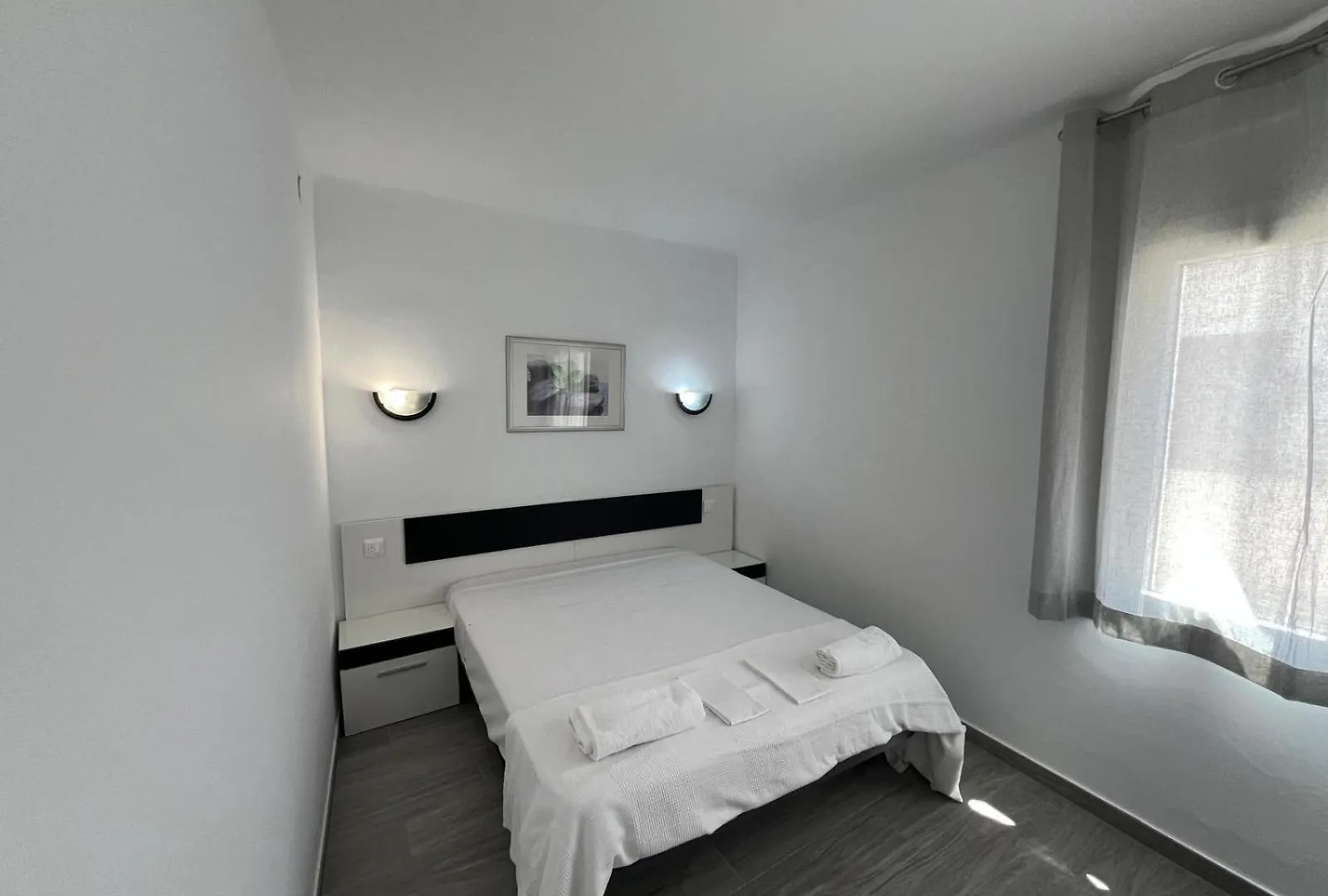 Bonito Apartamento En El Centro De Rosas Av-78 0*, Росас